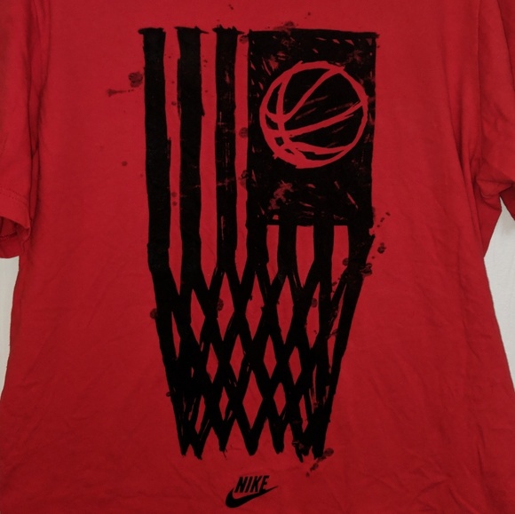 Nike Basketball Flag Tee - Picture 1 of 3
